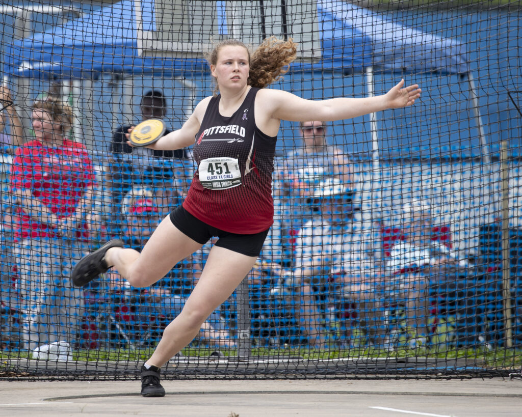 Pittsfield's Olivia Campbell throws the discus in the Discus prelims at the IHSA Track and Field State Finals.
