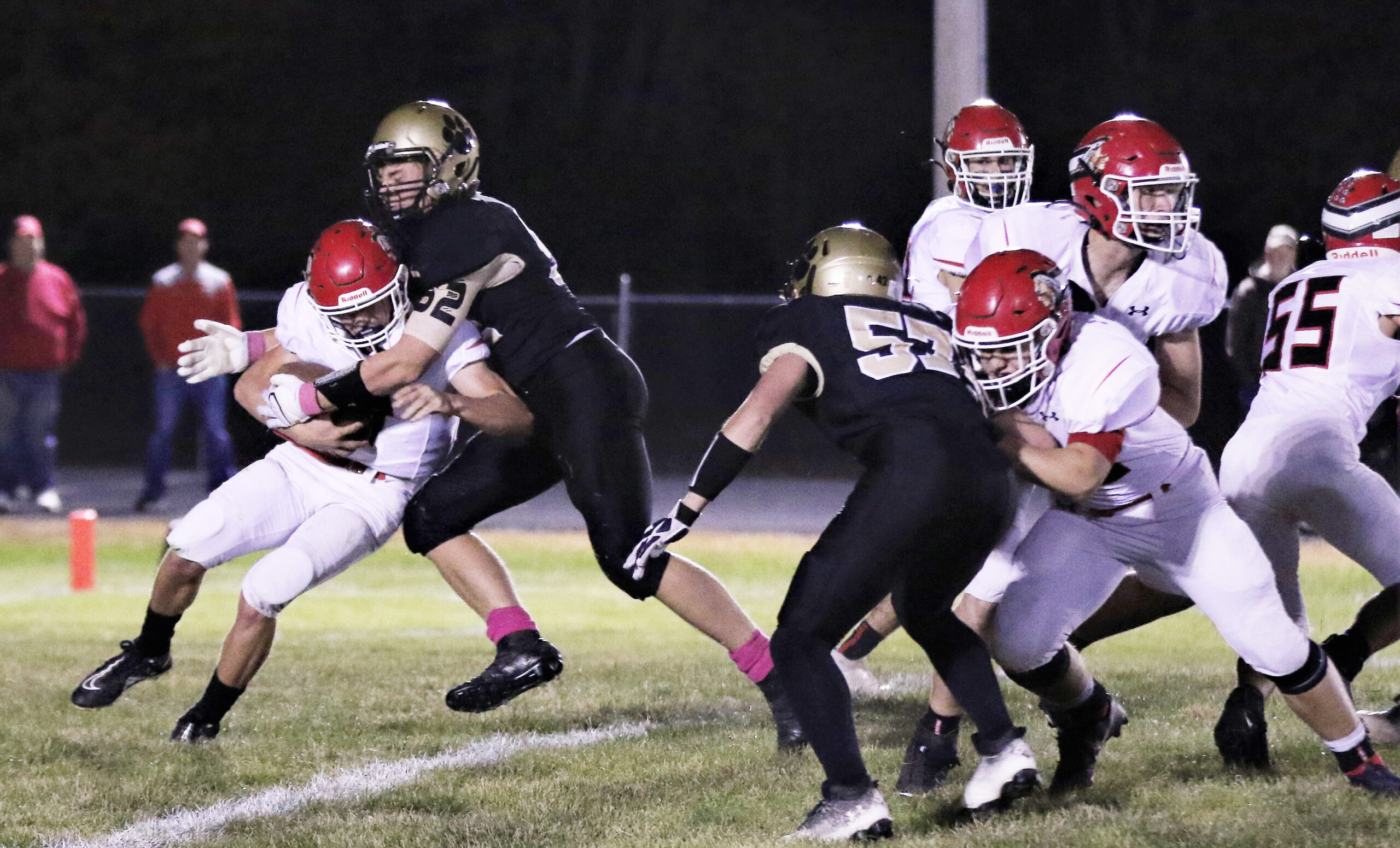 Panthers like no-huddle as 'a change of pace' – Macomb Daily