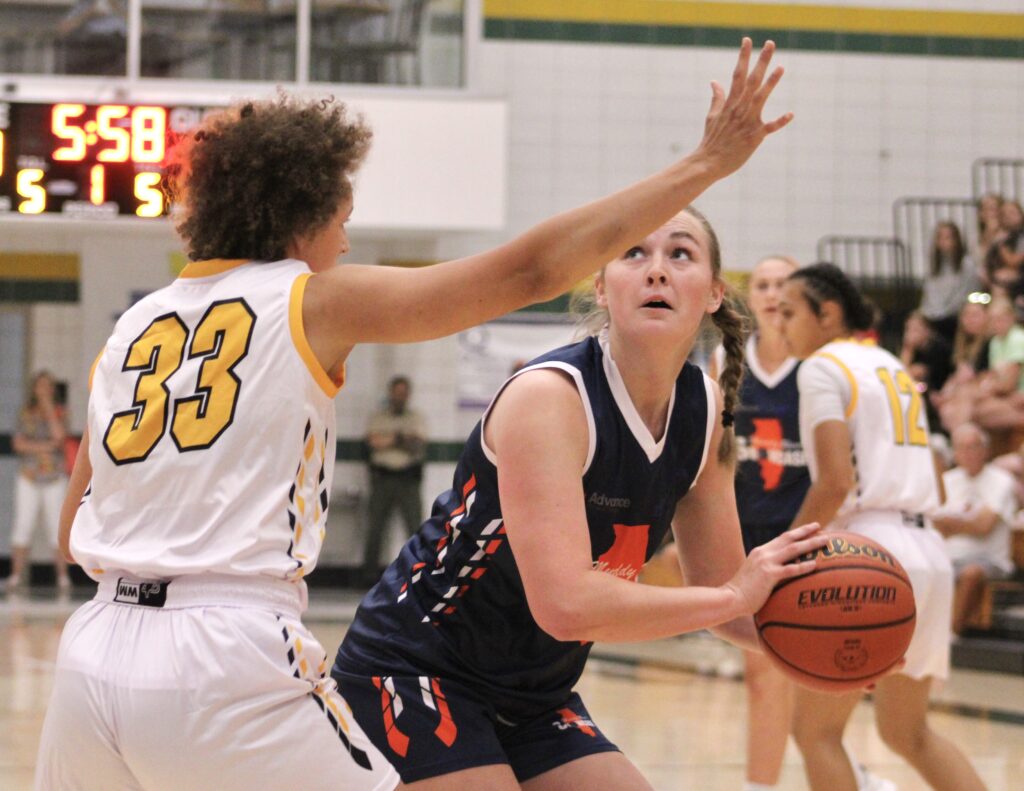 Women's Hoops Falls in Buzzer Beater on the Road - Clarion Athletics