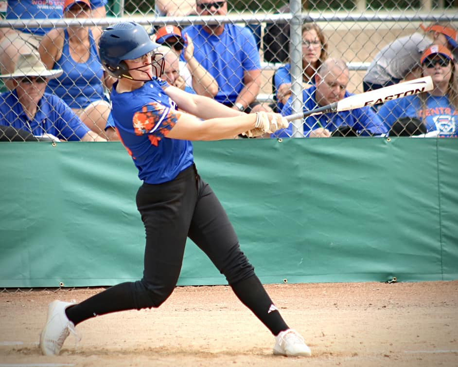 Team Illinois dominates in Little League Senior League Softball World Series