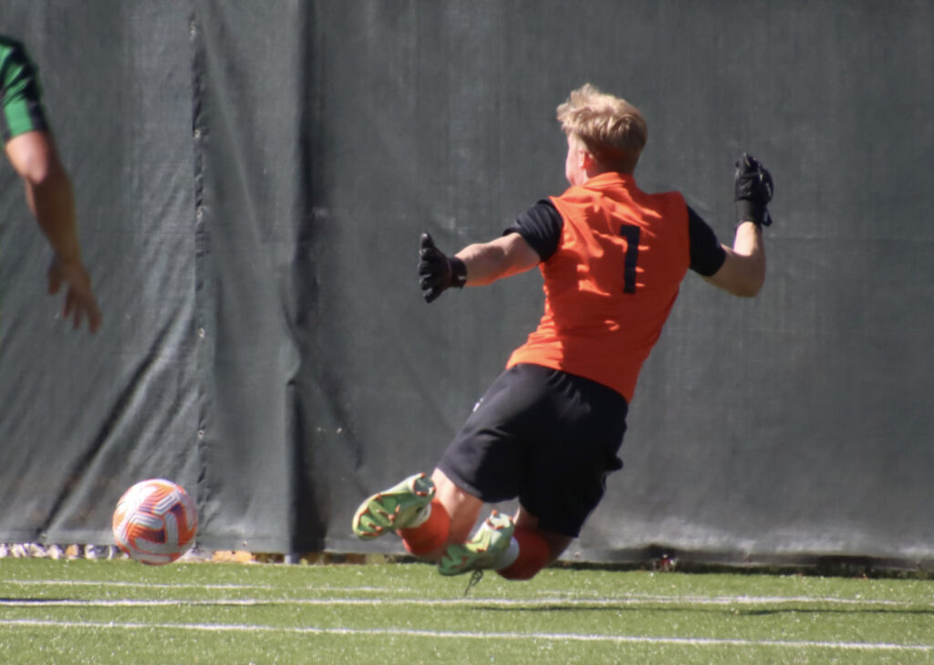 Men's soccer team heads to Kansas City for weekend GLVC matches - Missouri  S&T Athletics