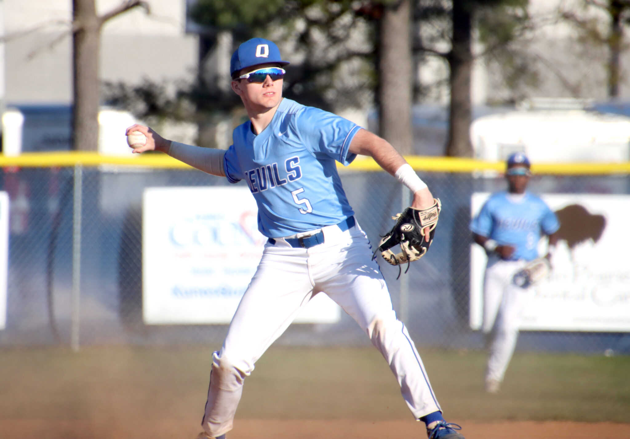 Lowe's stellar effort helps Blue Devils come away with split on final ...